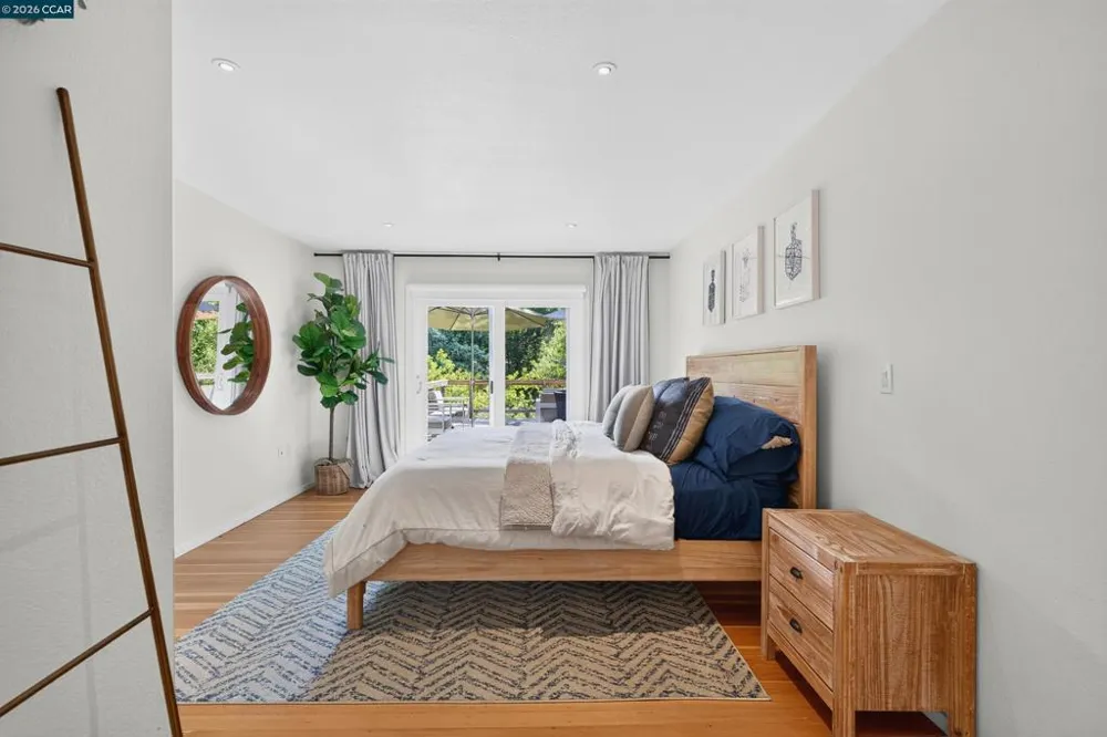 2531 Warm Springs Rd Glen Ellen, CA 95442