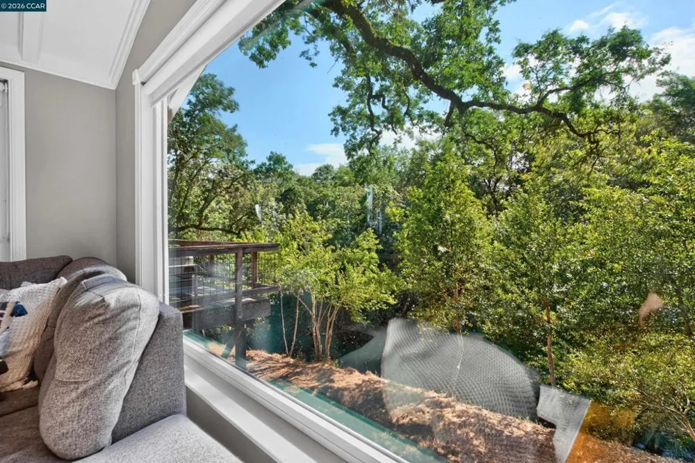 2531 Warm Springs Rd Glen Ellen, CA 95442