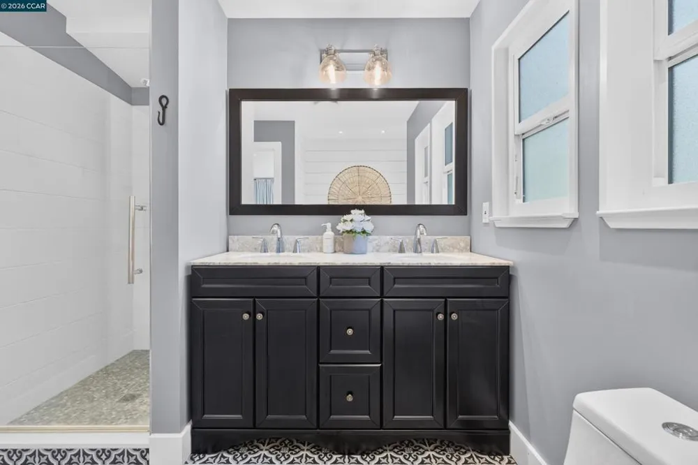 2531 Warm Springs Rd Glen Ellen, CA 95442