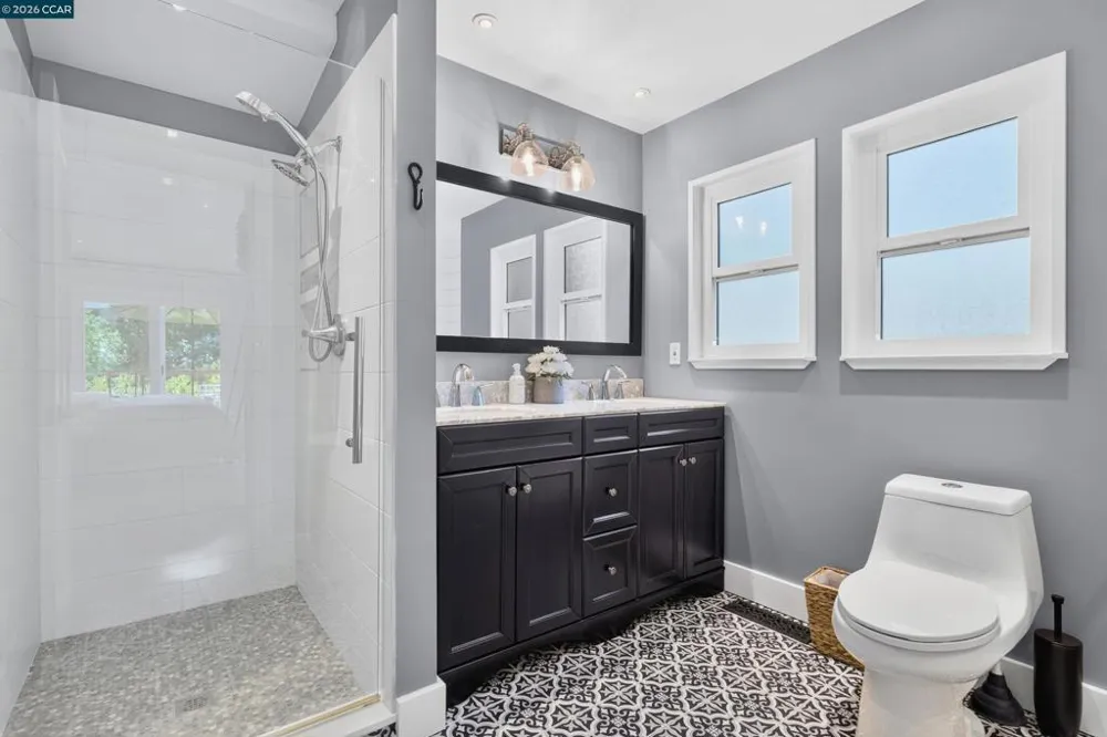 2531 Warm Springs Rd Glen Ellen, CA 95442