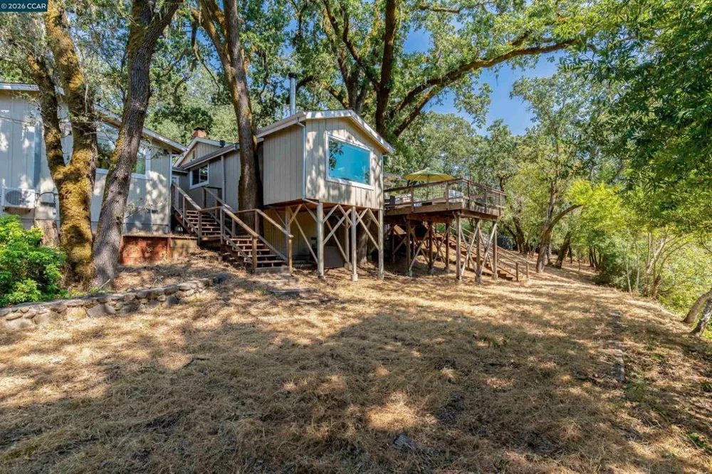 2531 Warm Springs Rd Glen Ellen, CA 95442