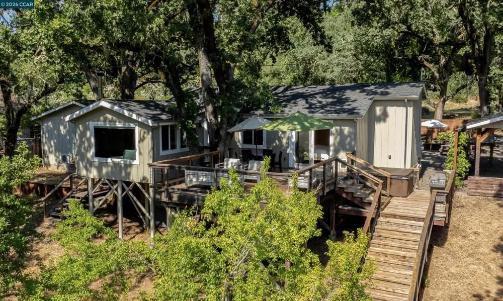 2531 Warm Springs Rd Glen Ellen, CA 95442