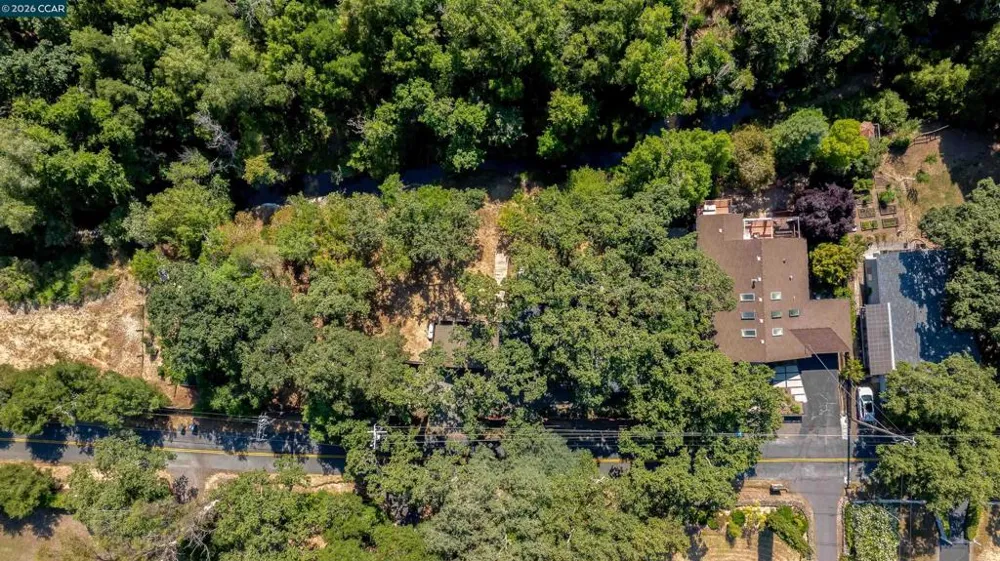 2531 Warm Springs Rd Glen Ellen, CA 95442