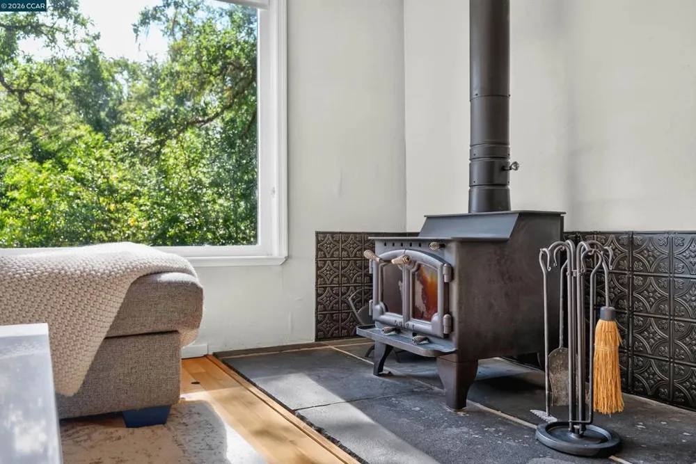 2531 Warm Springs Rd Glen Ellen, CA 95442