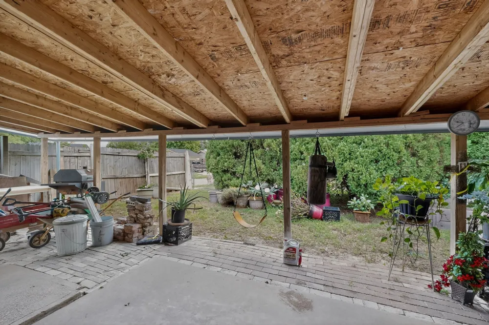 12207 Queen Drive Balch Springs, TX 75180