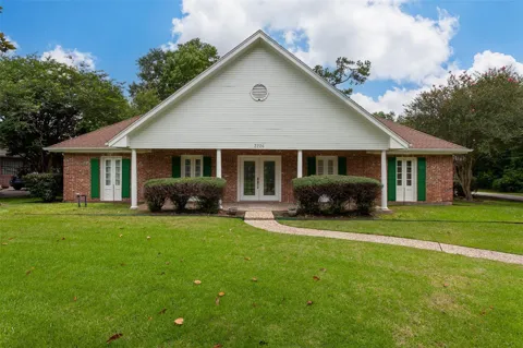 2226 Chasse Bend Street