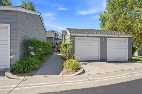 7750 Canyon Meadow Circle #G
