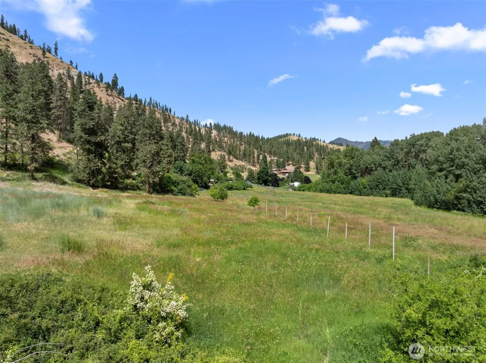 82 67 Karl Downs Lane Cashmere, WA 98815