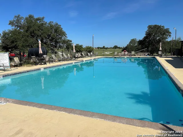 201 SPANISH GRANT CIR Bandera, TX 78003