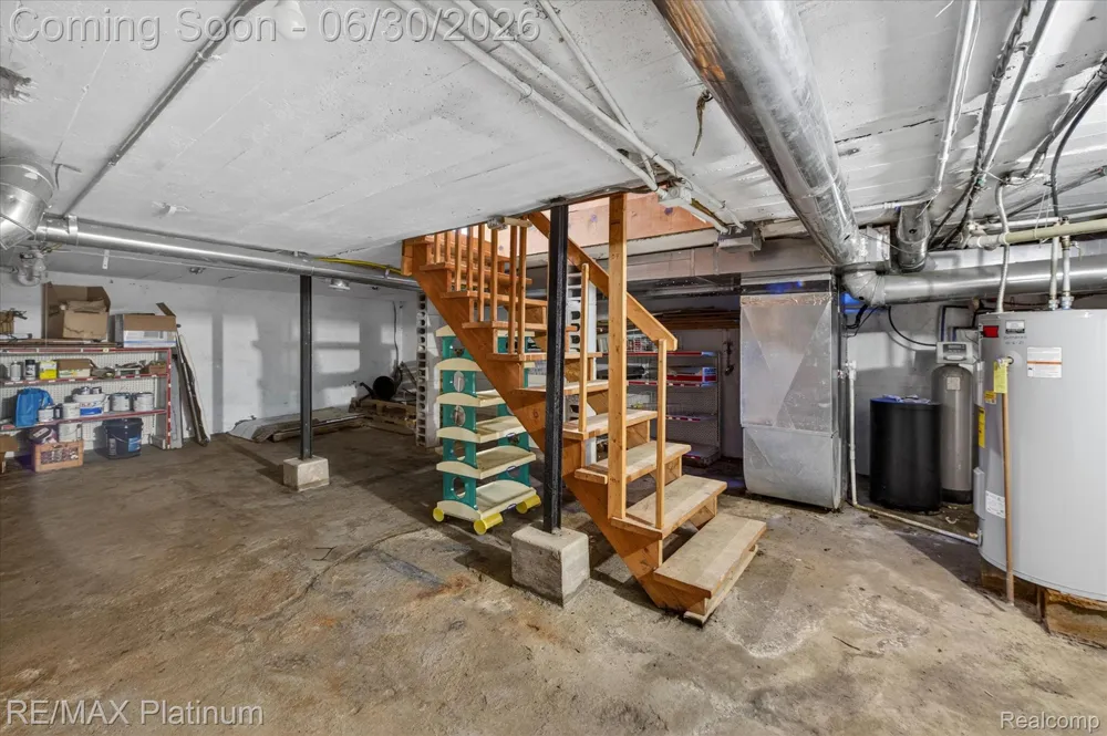 1462 S HUGHES ROAD Genoa Township, MI 48843