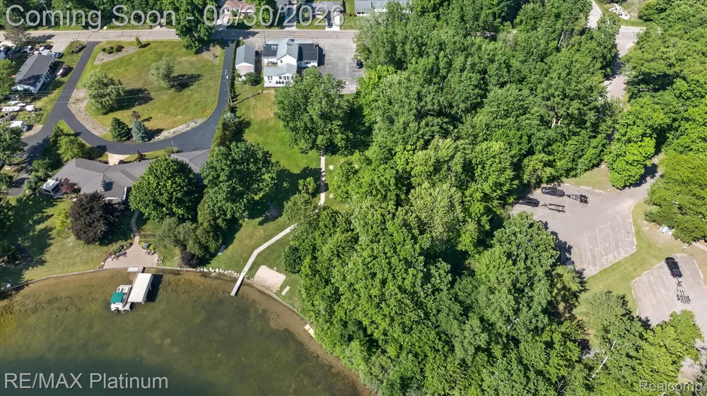 1462 S HUGHES ROAD Genoa Township, MI 48843