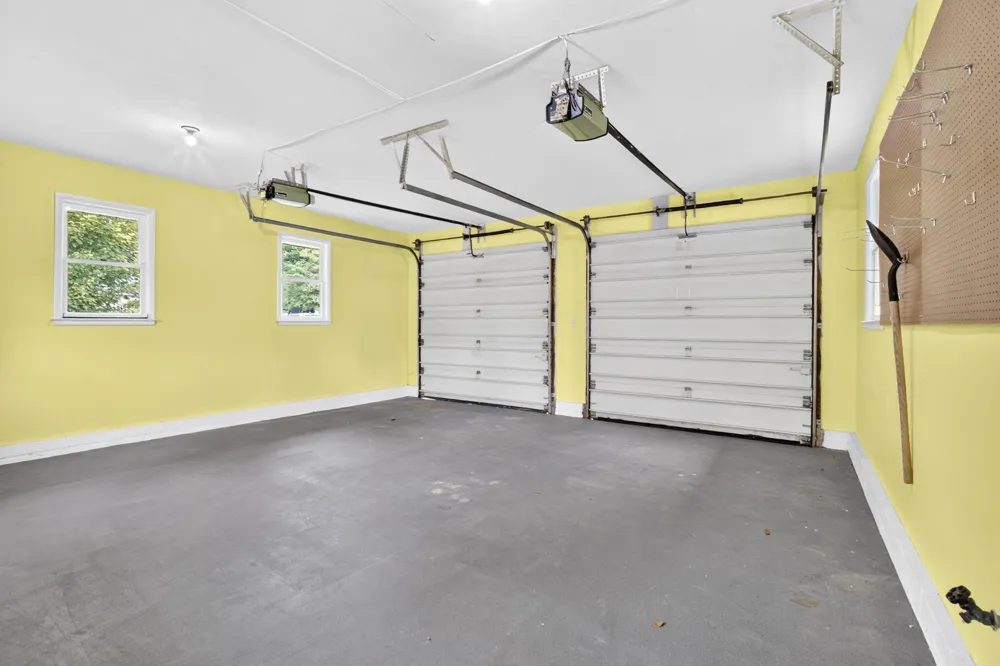 75 Hillside Drive Pennfield Charter Township, MI 49017