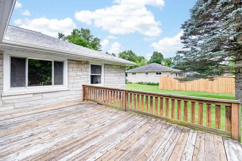 75 Hillside Drive Pennfield Charter Township, MI 49017