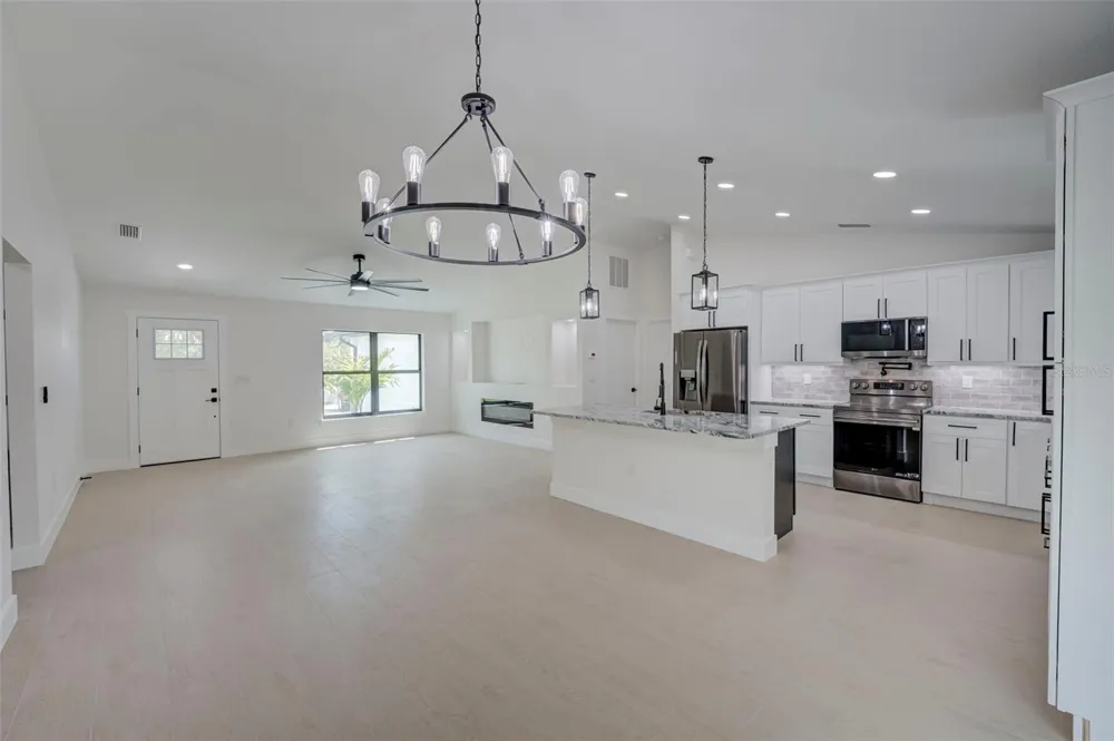 7042 GROVE BOULEVARD Punta Gorda, FL 33982