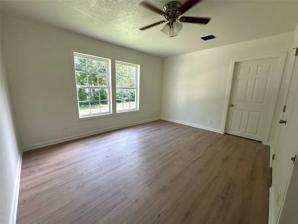 1007 Lane Street Comanche, TX 76442