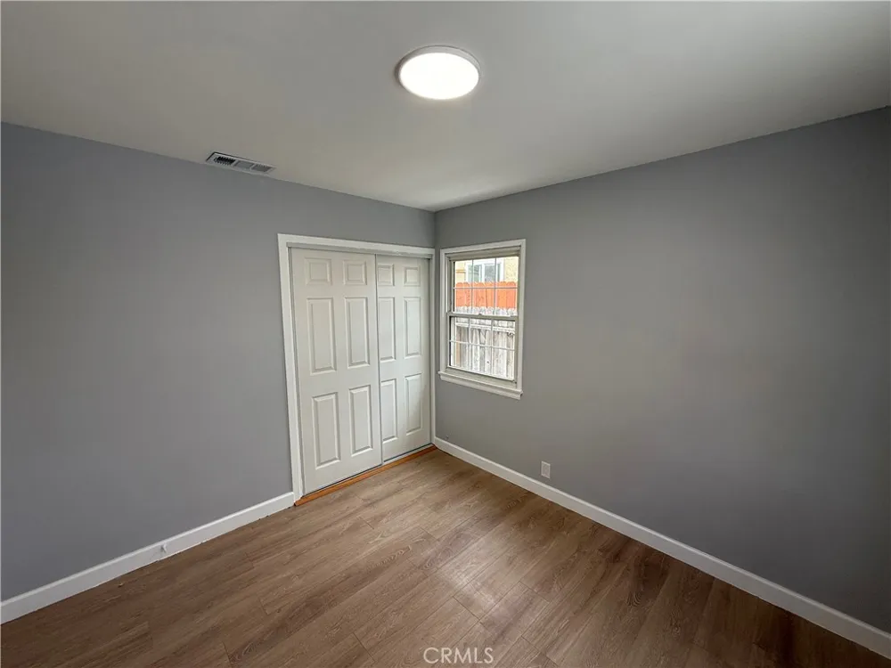 10172 Vena Pacoima, CA 91331