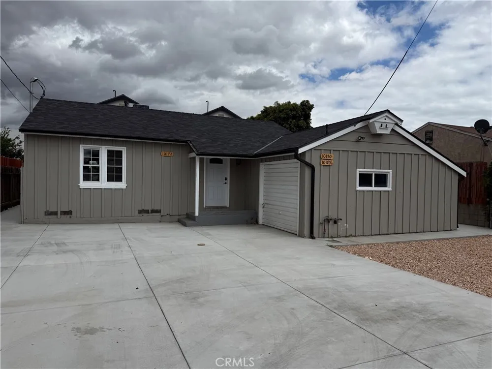 10172 Vena Pacoima, CA 91331