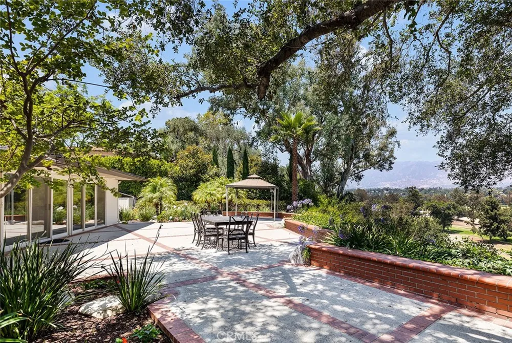 850 Chula Vista Pasadena, CA 91103