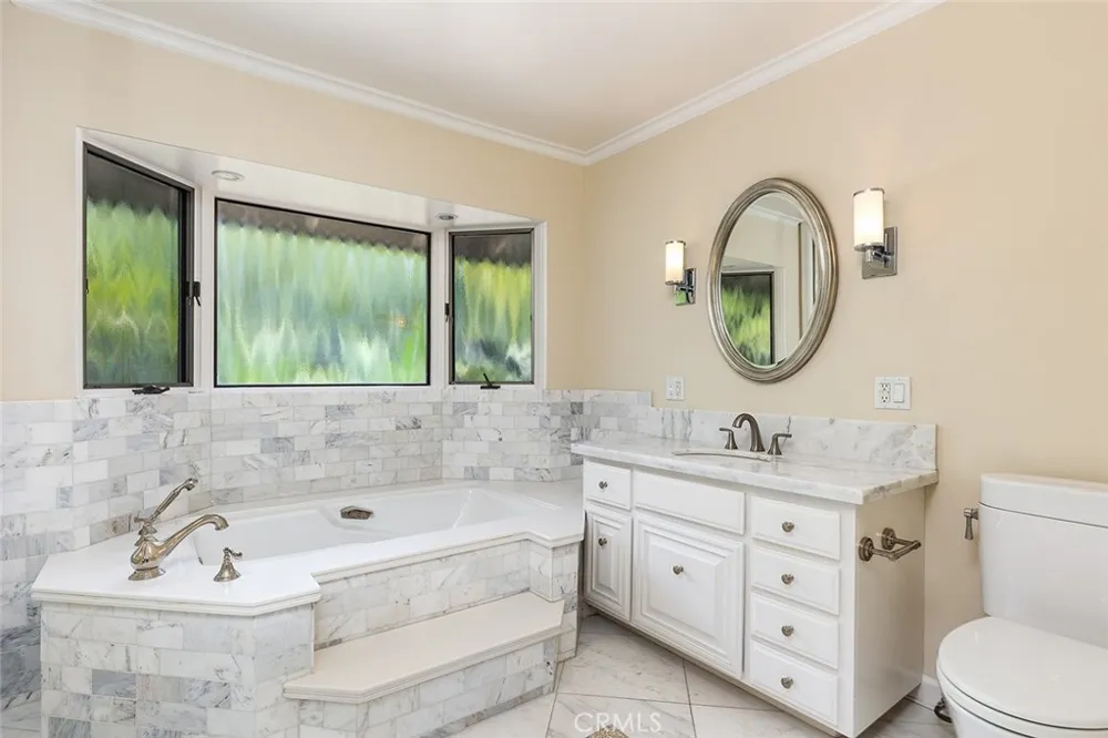 850 Chula Vista Pasadena, CA 91103