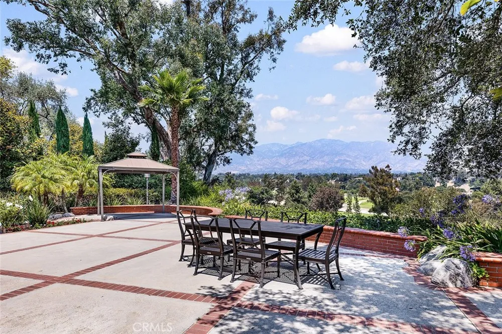 850 Chula Vista Pasadena, CA 91103