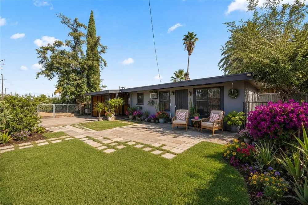 26802 Girard Street Hemet, CA 92544
