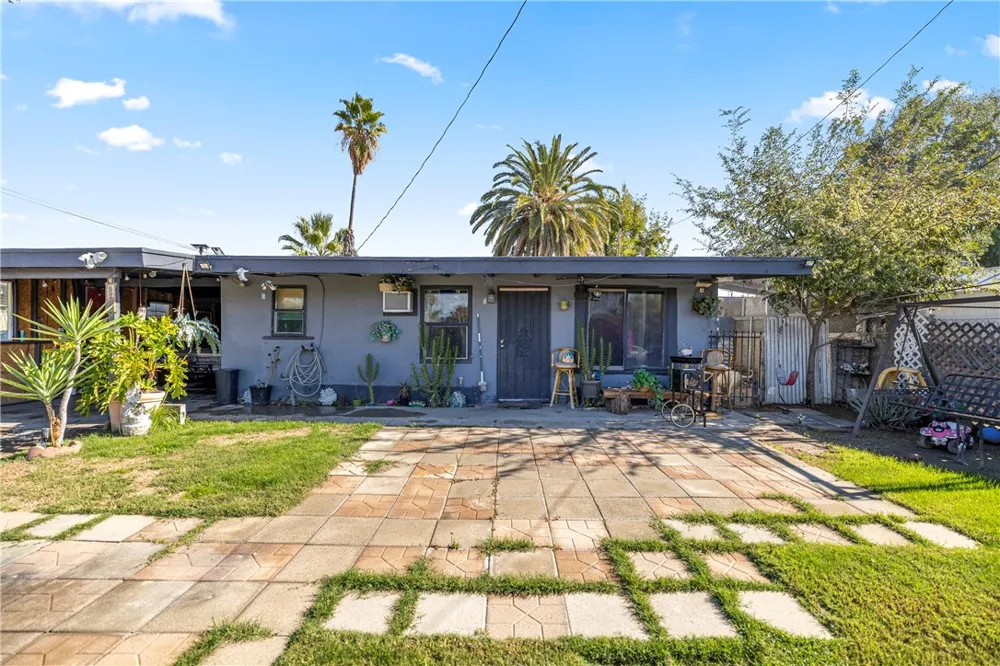 26802 Girard Street Hemet, CA 92544