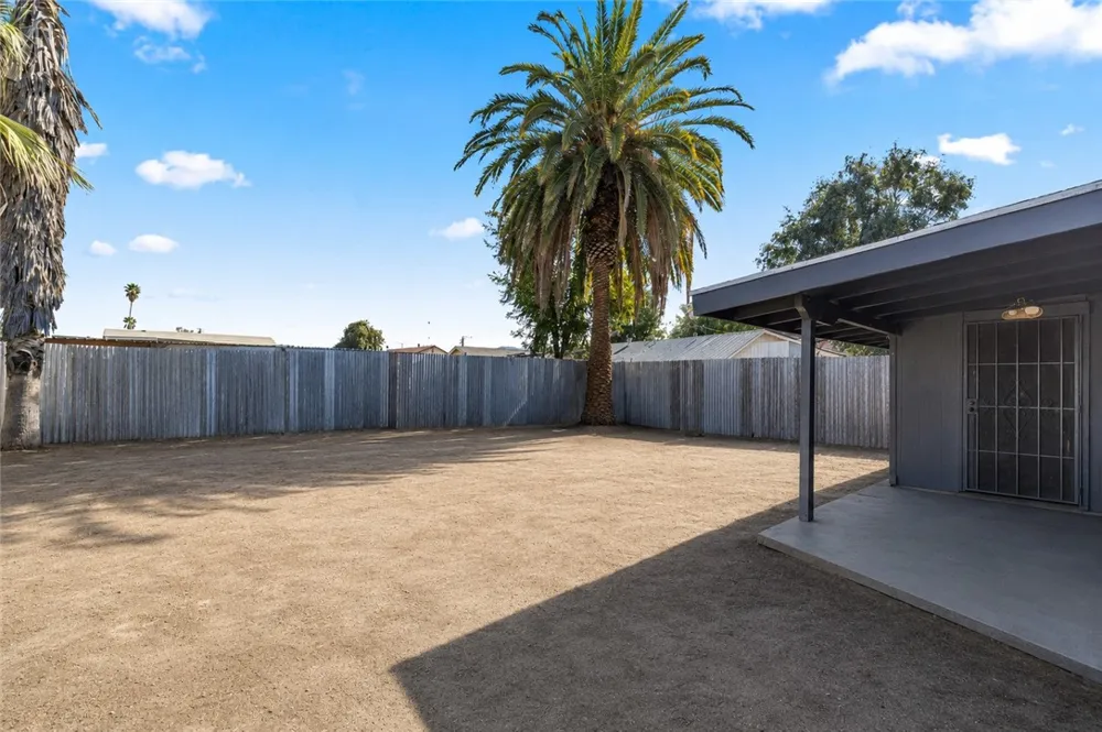 26802 Girard Street Hemet, CA 92544