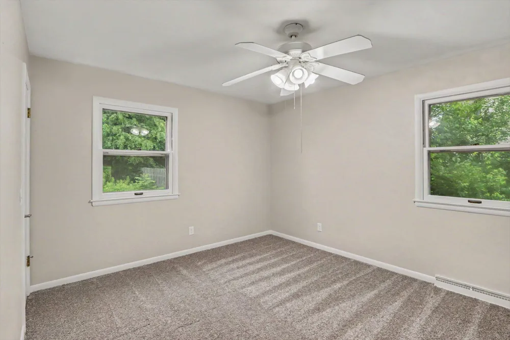 6083 Woodlea Drive Kalamazoo, MI 49048