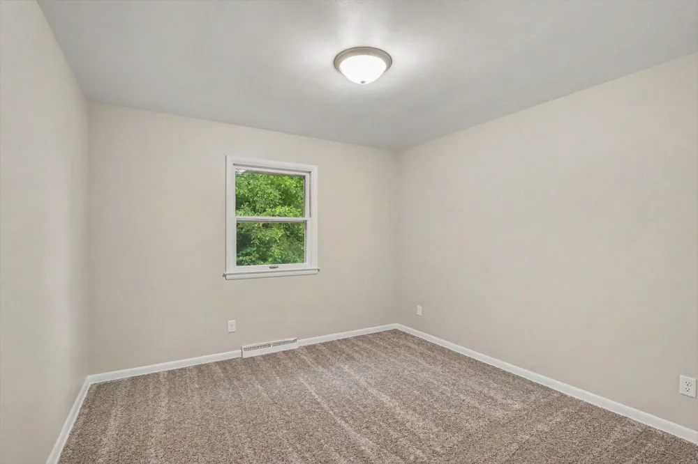 6083 Woodlea Drive Kalamazoo, MI 49048