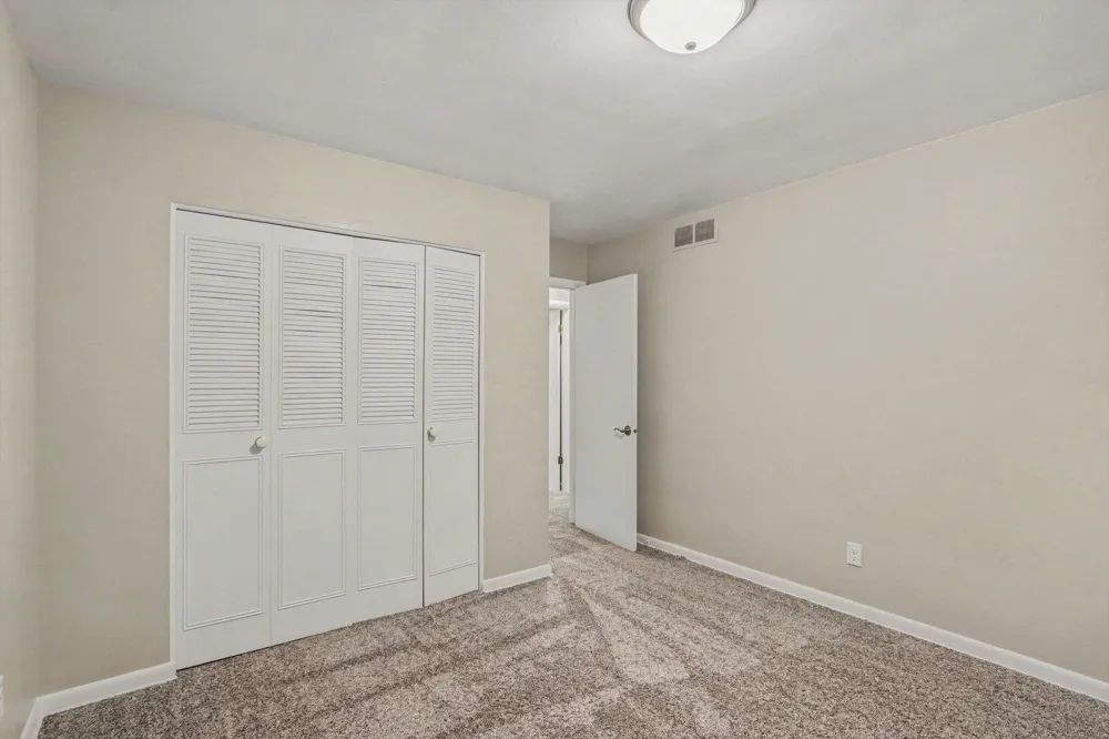 6083 Woodlea Drive Kalamazoo, MI 49048