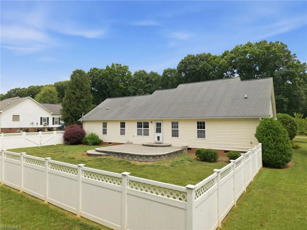 210 Jane Sowers Road Statesville, NC 28625