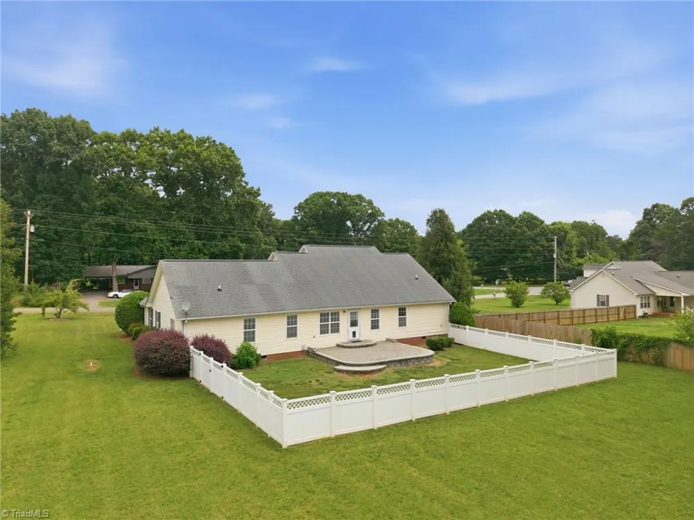 210 Jane Sowers Road Statesville, NC 28625