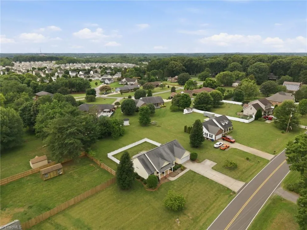 210 Jane Sowers Road Statesville, NC 28625