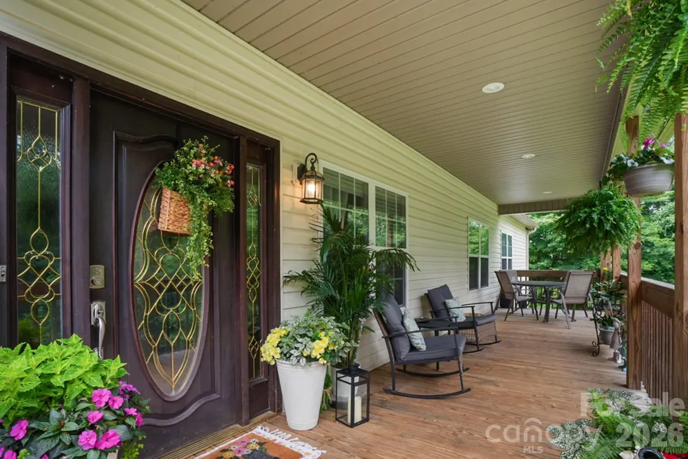 90 King Road Weaverville, NC 28787