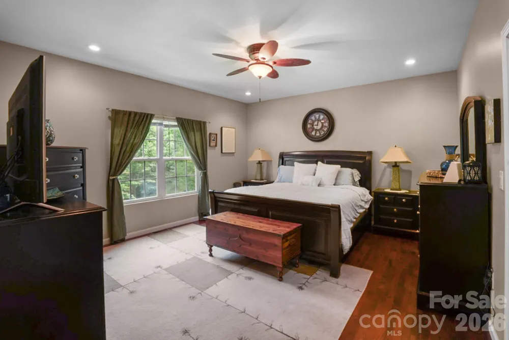 90 King Road Weaverville, NC 28787