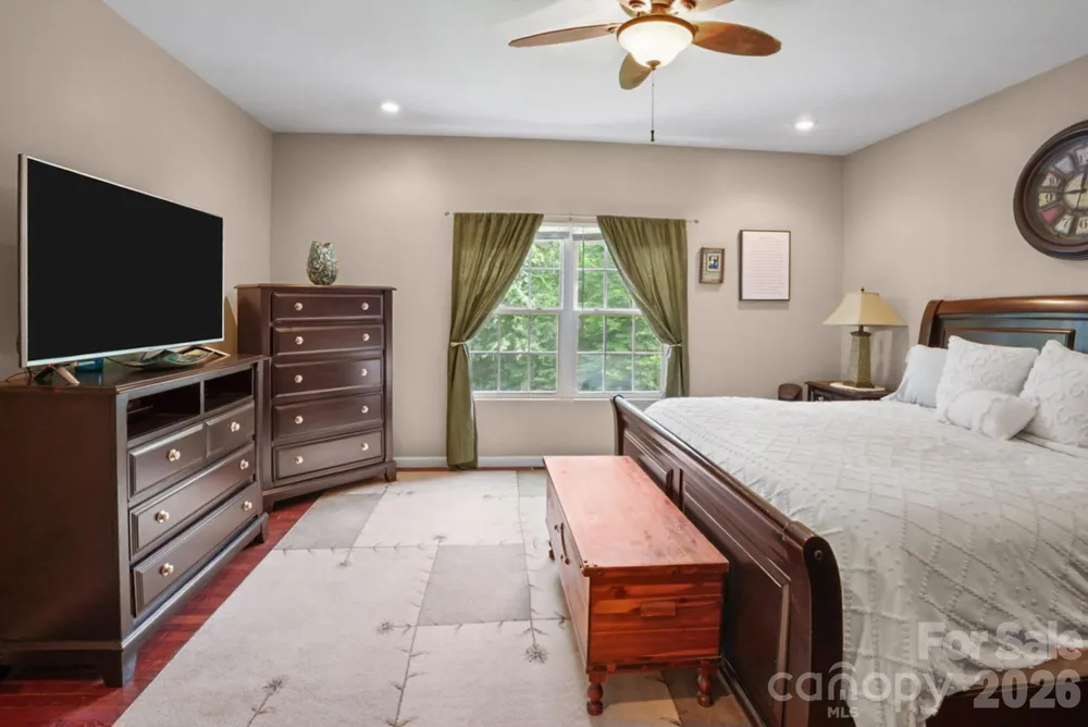 90 King Road Weaverville, NC 28787