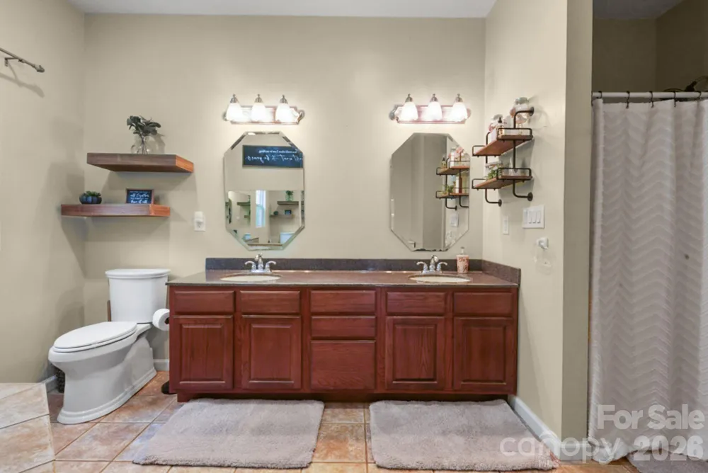 90 King Road Weaverville, NC 28787