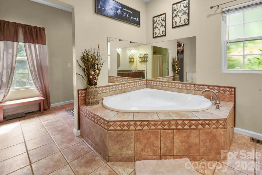 90 King Road Weaverville, NC 28787