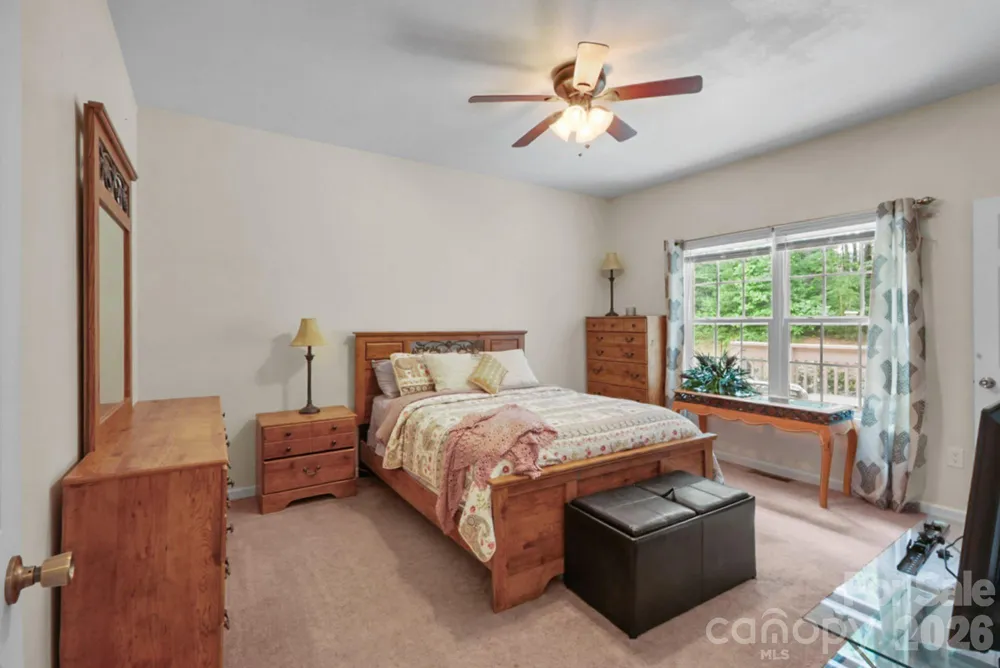 90 King Road Weaverville, NC 28787