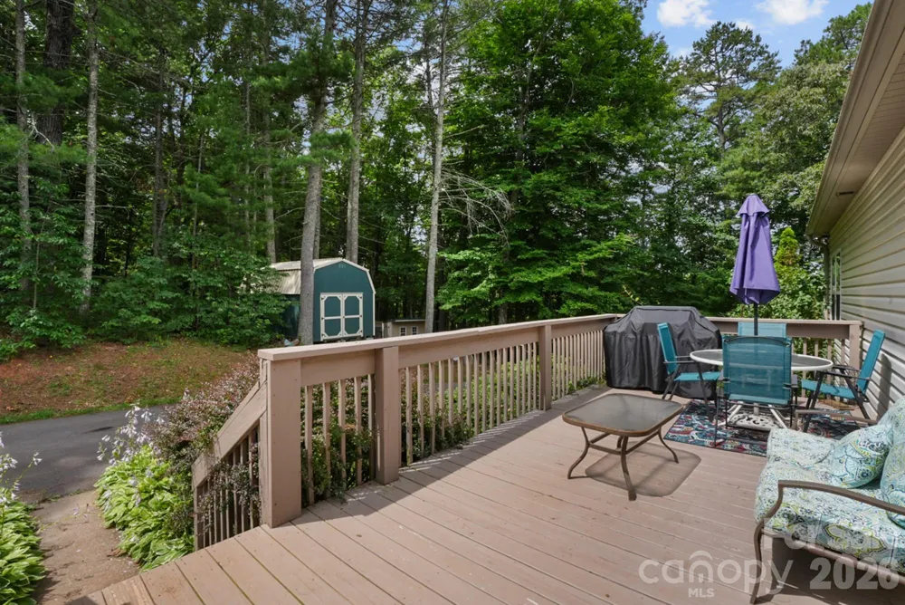90 King Road Weaverville, NC 28787