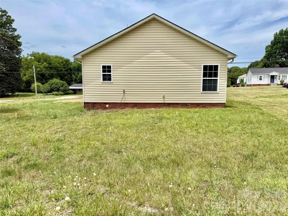 121 S Beaver Street Landis, NC 28088