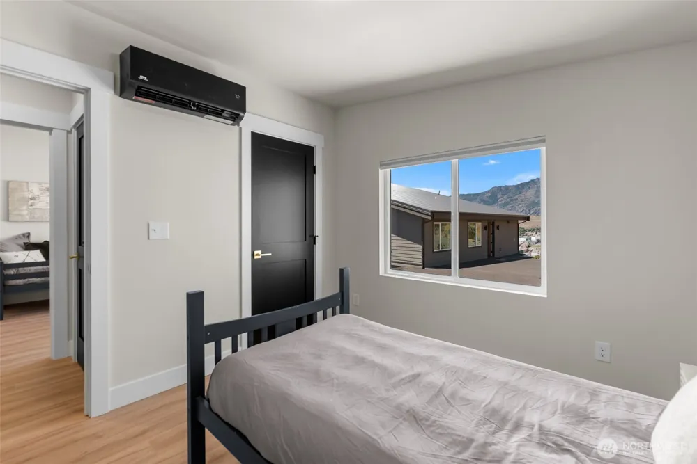 42 Osprey Nest Road Pateros, WA 98846
