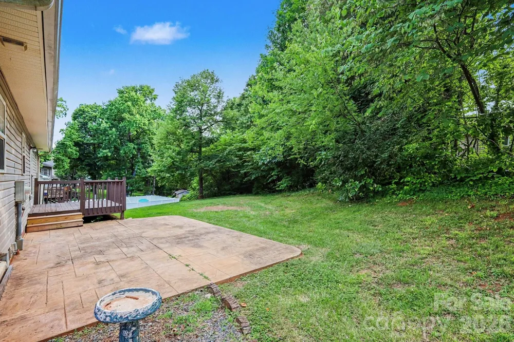 1607 Indian Springs Drive NW Conover, NC 28613