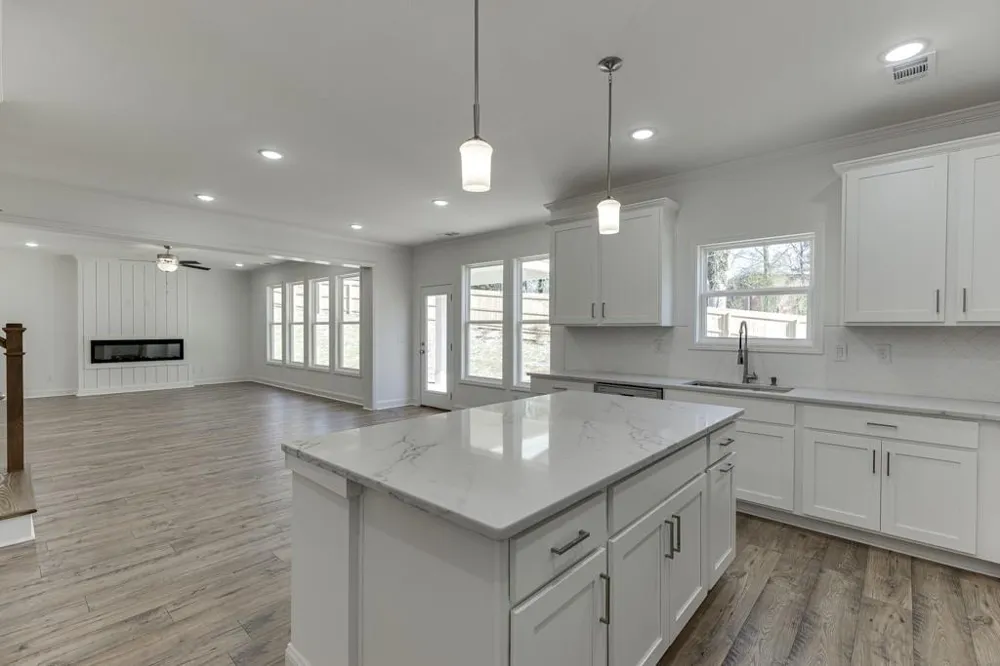 929 Lakeview Commerce, GA 30529