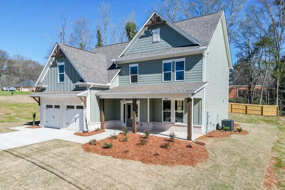 929 Lakeview Commerce, GA 30529