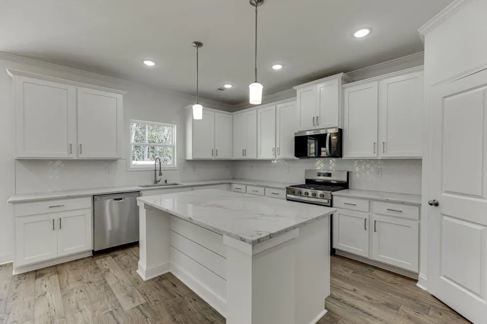 929 Lakeview Commerce, GA 30529