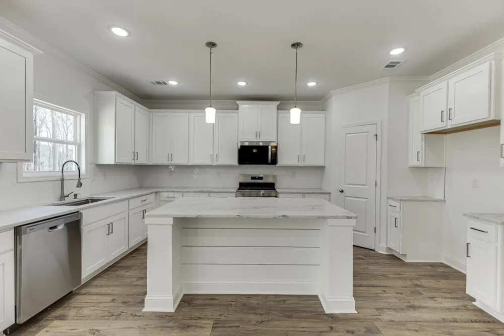 929 Lakeview Commerce, GA 30529