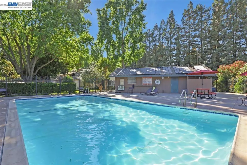 2122 Arroyo Ct #2 Pleasanton, CA 94588