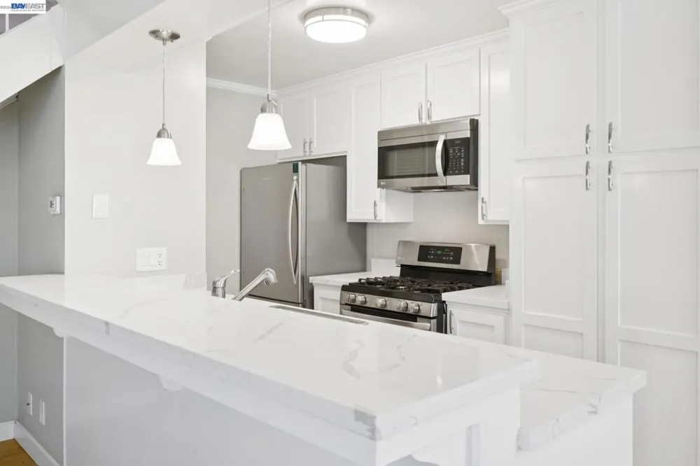 2122 Arroyo Ct #2 Pleasanton, CA 94588