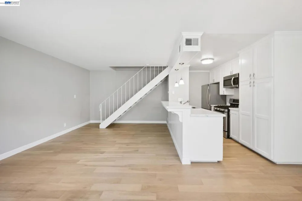 2122 Arroyo Ct #2 Pleasanton, CA 94588